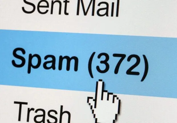 Spam et arnaques : comprendre et se protéger contre les escroqueries en ligne