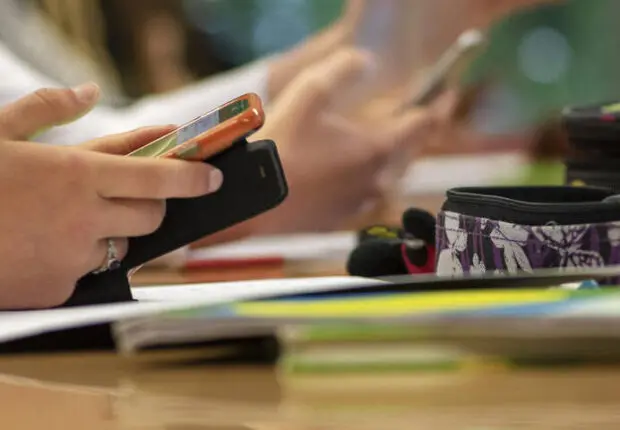 Challenge « Paracétamol », dérives en classe… 6 pratiques dangereuses dénoncées par le ministère