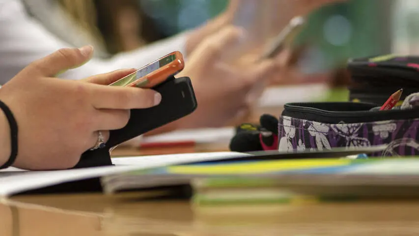 Challenge « Paracétamol », dérives en classe… 6 pratiques dangereuses dénoncées par le ministère