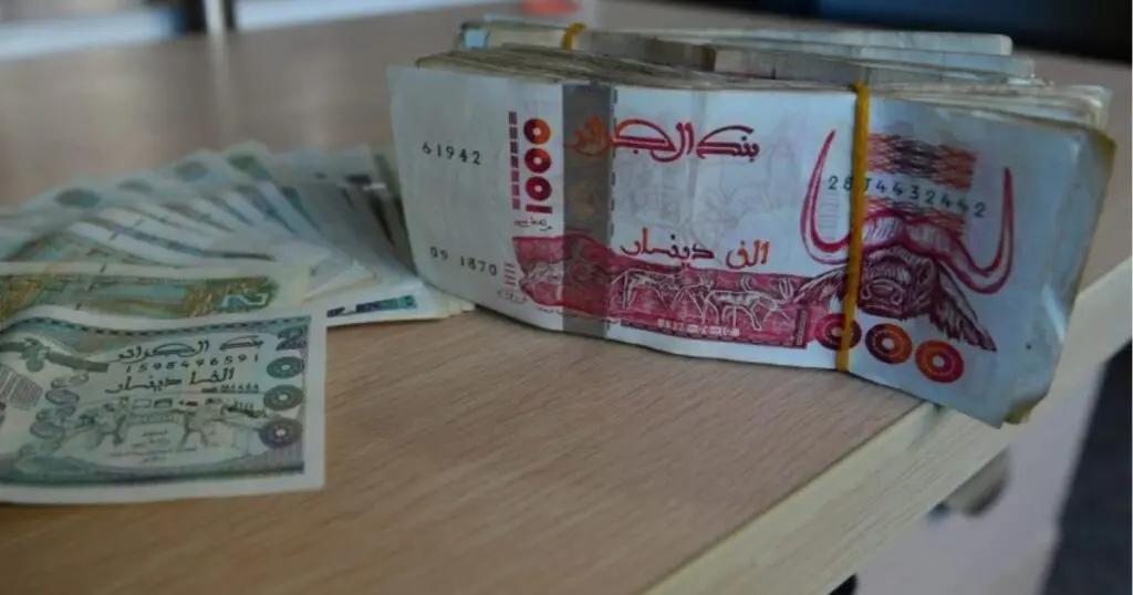 Transfert d’argent en Algérie : une nouvelle loi qui sème la confusion