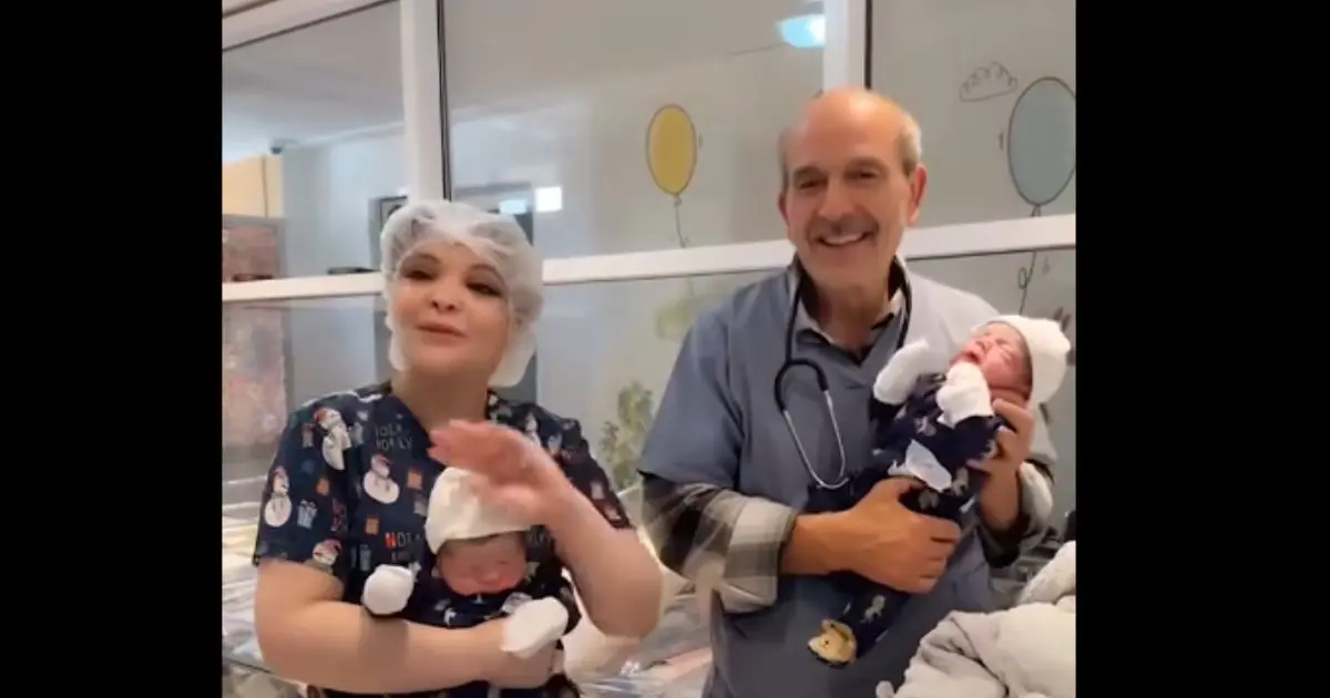 Double miracle en Algérie : Des jumelles épousent des jumeaux et deviennent parents le même jour !