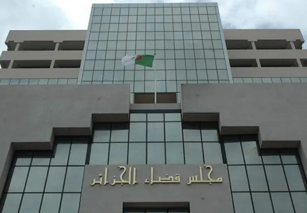 Pour une parcelle de quelques m², il tue son cousin et le jette à la mer