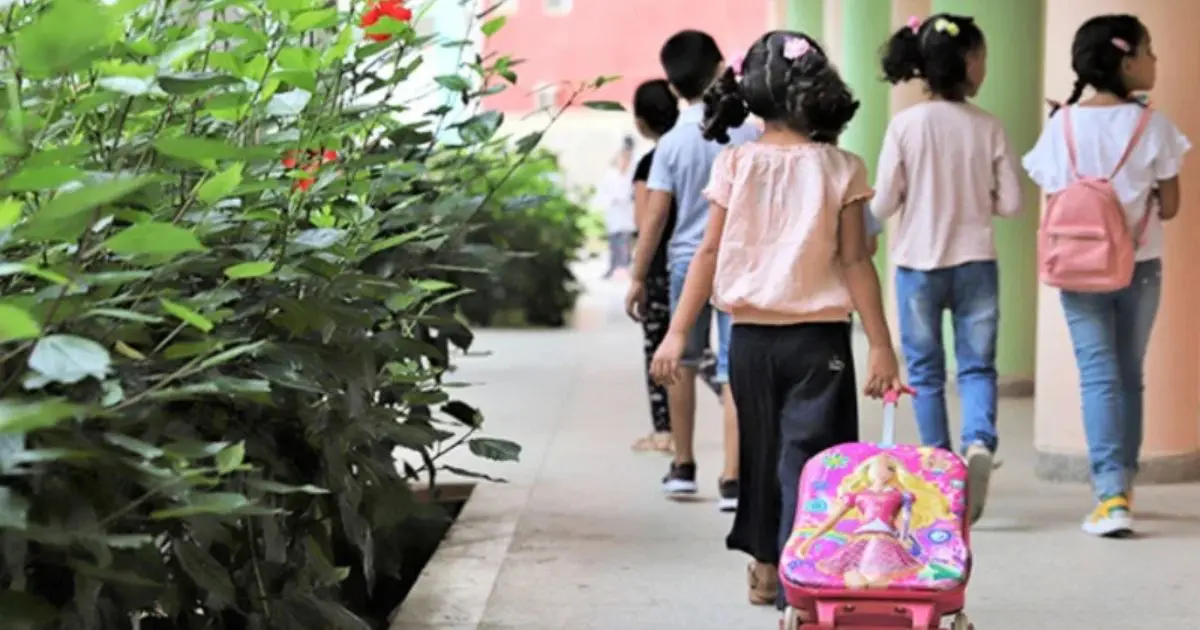 Rentrée scolaire 2025/2026 : quand et comment inscrire son enfant en 1ʳᵉ année ?