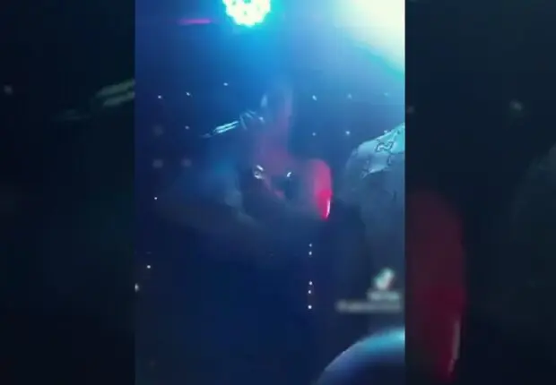 Une chanteuse filmée avec son bébé en boîte de nuit : la scène choque les Algériens