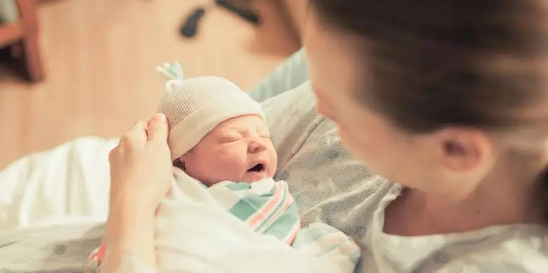 Prolongation du congé de maternité : voici les nouveaux détails annoncés par le ministre du Travail