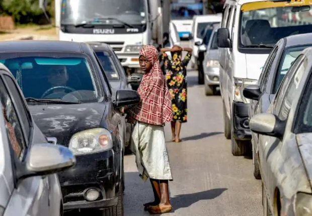 « L’Algérie aux Algériens » : les migrants subsahariens visés par des hashtags racistes
