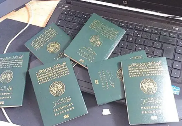 Fraude aux passeports algériens : une grosse affaire éclate, 15 accusés devant la justice
