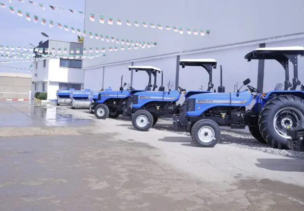 Algérie : lancement du premier tracteur agricole 4×4 fabriqué localement à Sidi Bel-Abbès