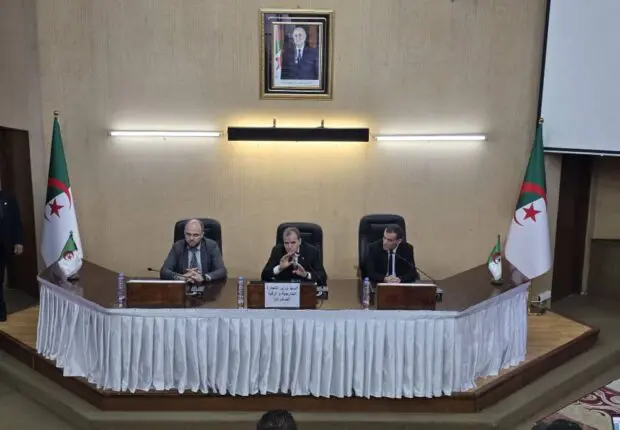Commerce extérieur : l’Algérie ouvre l’importation de bananes et prépare le grand Salon africain