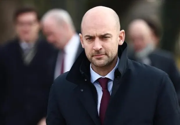 Tensions Algérie – France : Paris menace d’une riposte ferme après l’expulsion de ses diplomates