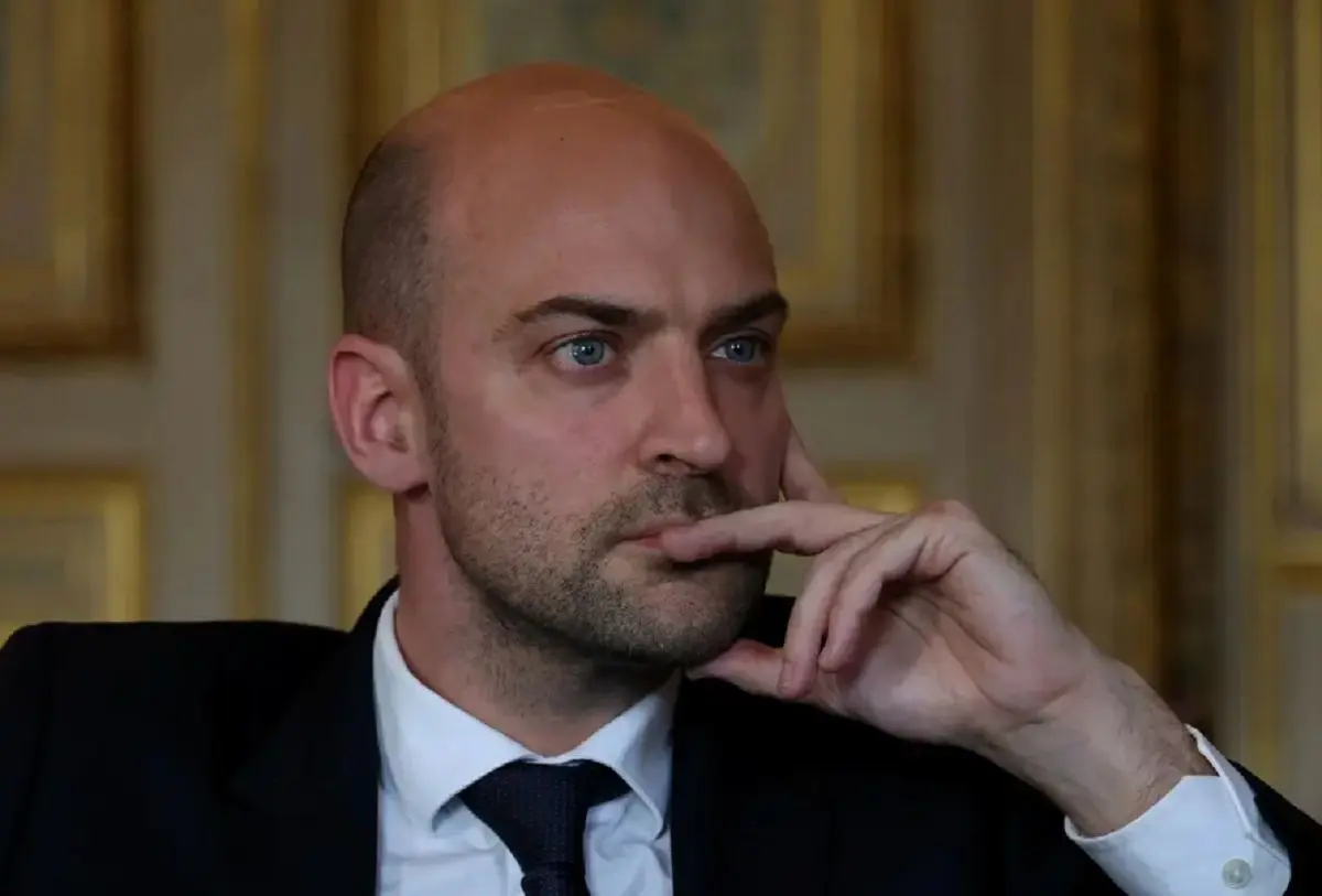 Crise Alger – Paris : « la situation est bloquée », selon Barrot