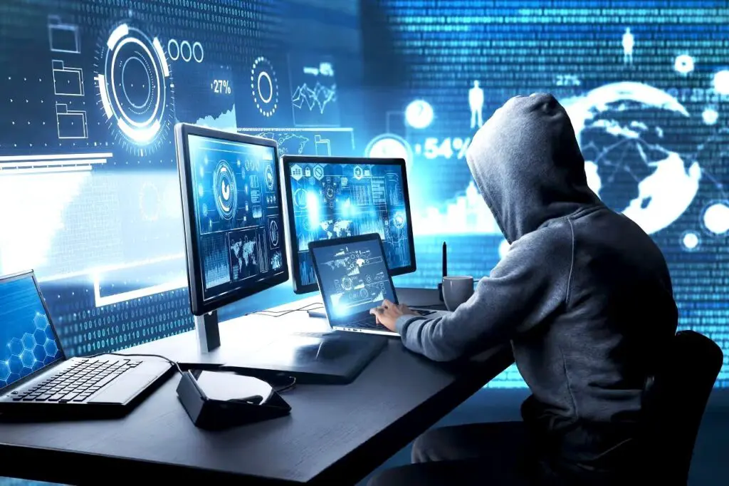 Cartes Edahabia, réseaux sociaux, faux sites : la cybercriminalité explose en Algérie