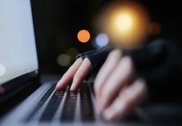 Arnaque sur les réseaux sociaux : un réseau fait 1500 victimes à travers le pays