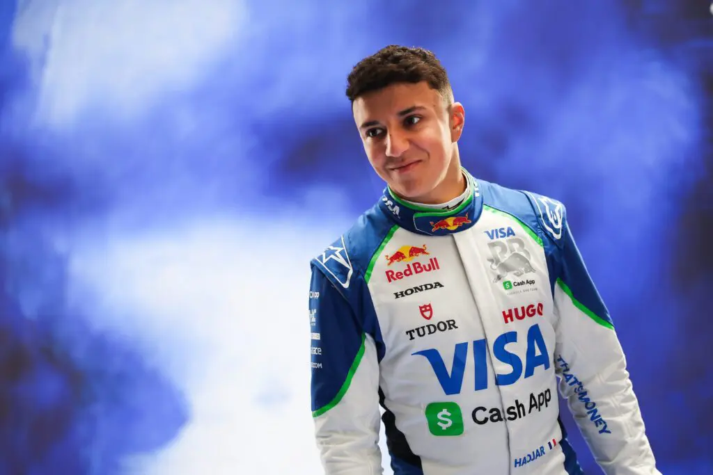 Isack Hadjar, premier pilote arabe en F1 : un Franco-Algérien entre rêve et légende