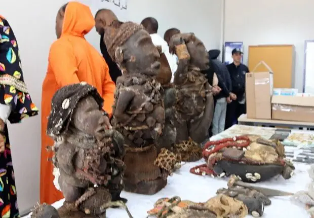 Faux billets, médicaments, sorcellerie… Un réseau international tombe à l’aéroport d’Alger