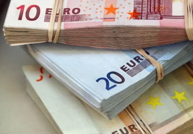 Cours de change des devises en Algérie : l’euro poursuit sa progression sur le marché noir ce 5 mai