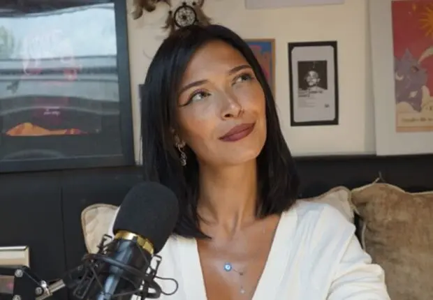 De la France à l’Algérie : Zahra, journaliste, fait le choix du retour aux racines