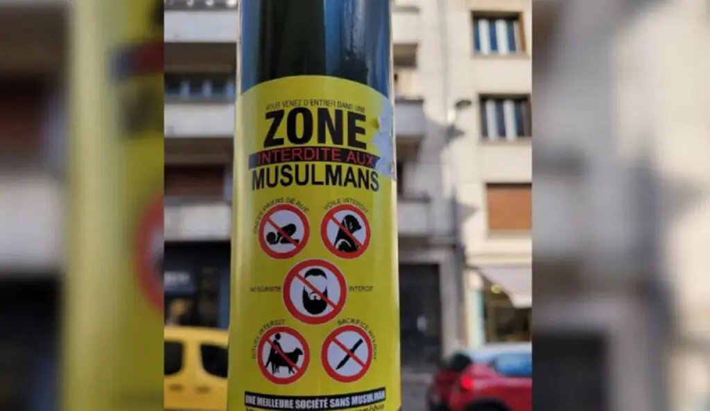 « Zone interdite aux musulmans » : une affiche islamophobe suscite une vive indignation en France