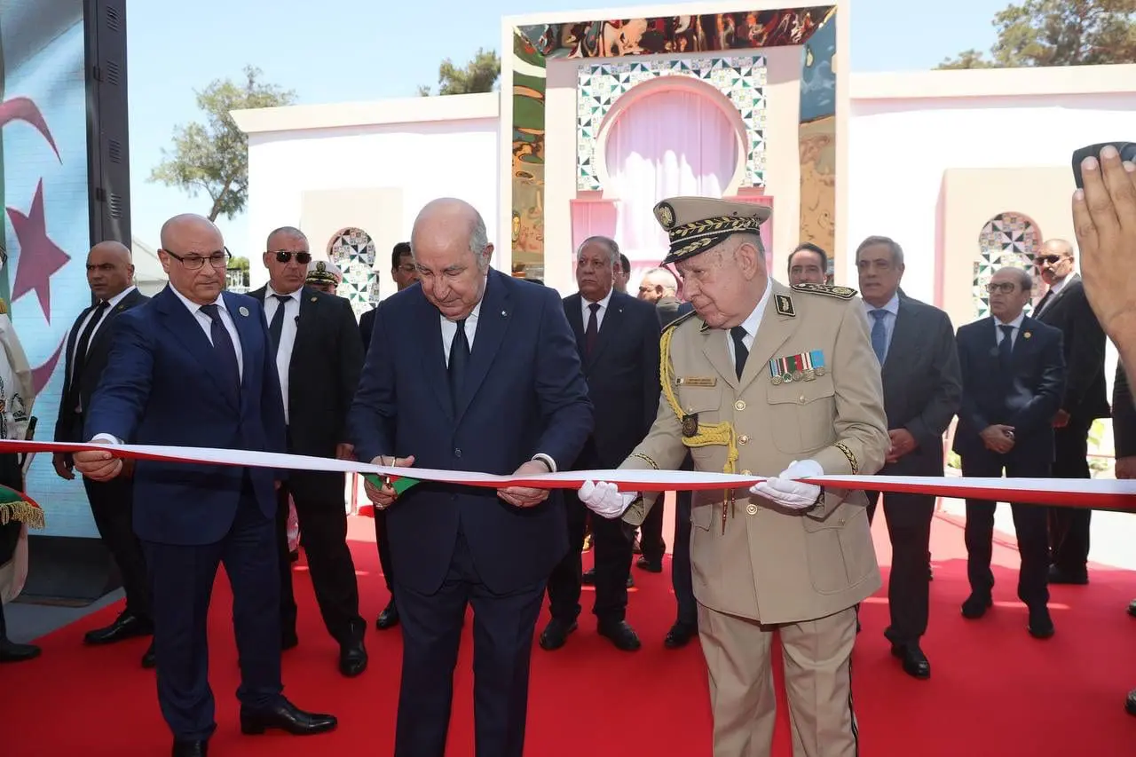 Tebboune appelle à un taux d’intégration de 50 % dans l’industrie algérienne