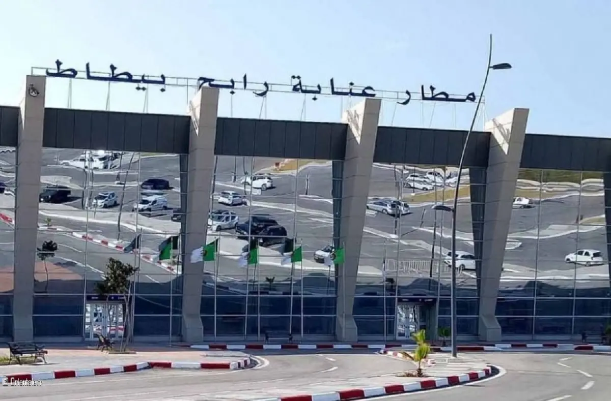 Coup de filet à l’aéroport d’Annaba : un trafic de bijoux déjoué, des douaniers impliqués
