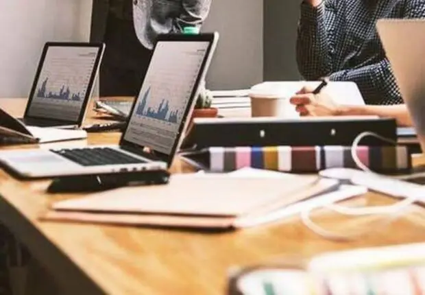 Emploi en Algérie (2025) : Découvrez les 4 métiers les mieux rémunérés (selon l’ONS)