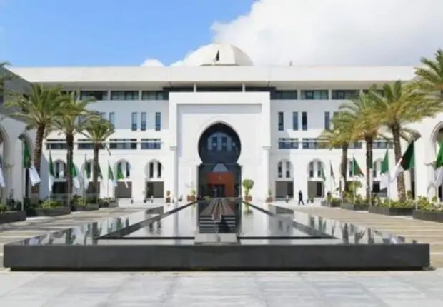 Violations au Qatar : L’Algérie s’inquiète de la crise régionale croissante.