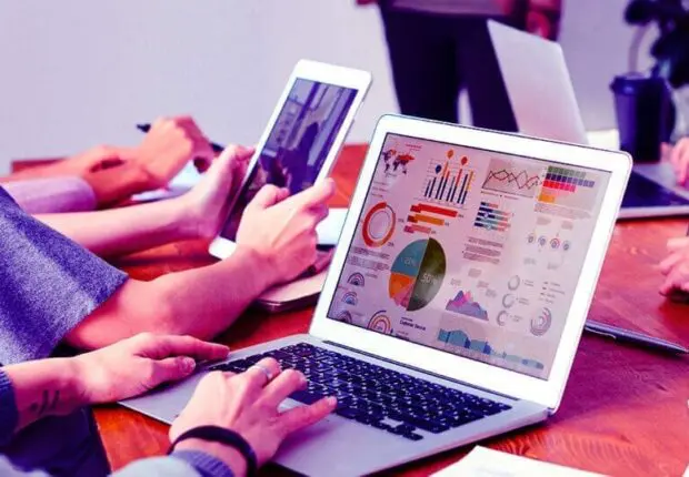 Former pour embaucher : l’État introduit 40 filières tech dans la formation professionnelle