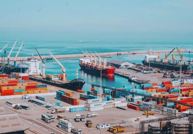 Port d’Arzew : Sayoud presse les travaux d’un projet jugé « vital » pour l’économie