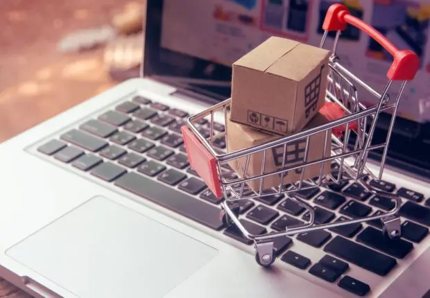 Escroquerie en ligne : la Police épingle 69 comptes et lance un appel pressant aux citoyens