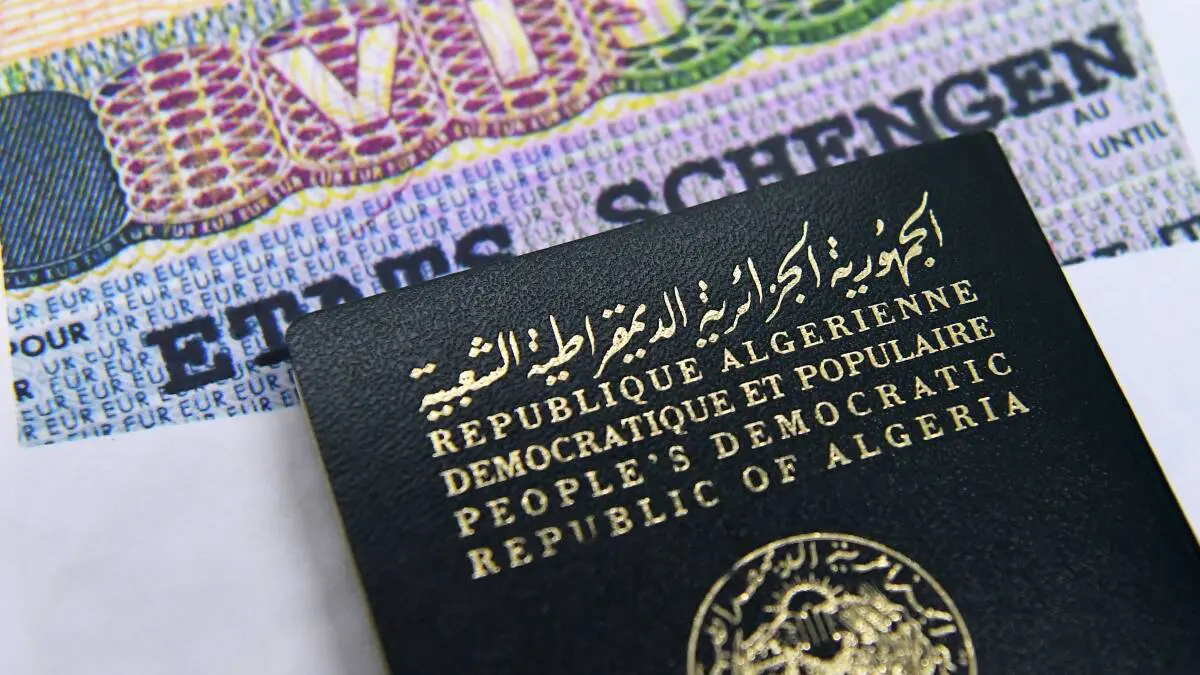 Visa pour la France : ces 5 pays dominent les demandes, qu’en est-il des acceptations ?