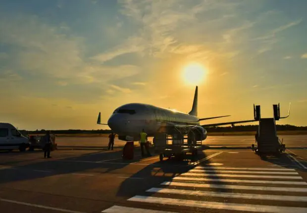 Voyager sans stress depuis l’Algérie: Comment gérer les retards de vols internationaux comme un pro