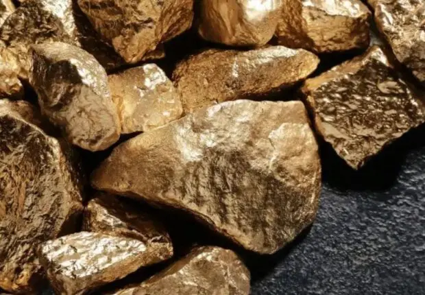 Sahara algérien : Ce minéral vieux de 800 millions d’années pourrait révéler d’immenses réserves d’or