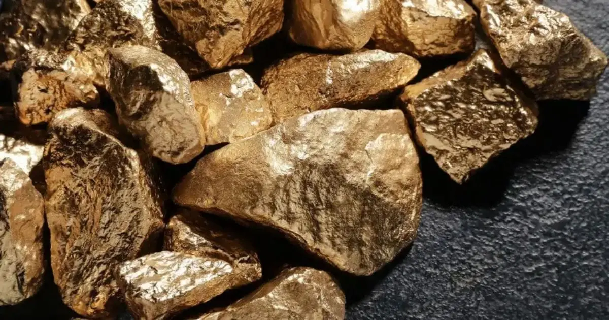 Sahara algérien : Ce minéral vieux de 800 millions d’années pourrait révéler d’immenses réserves d’or