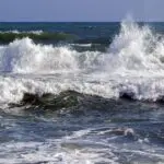 Des vagues dangereuses de 2,5 m attendues : l’ONM déclenche une alerte jusqu’au vendredi 12 juin