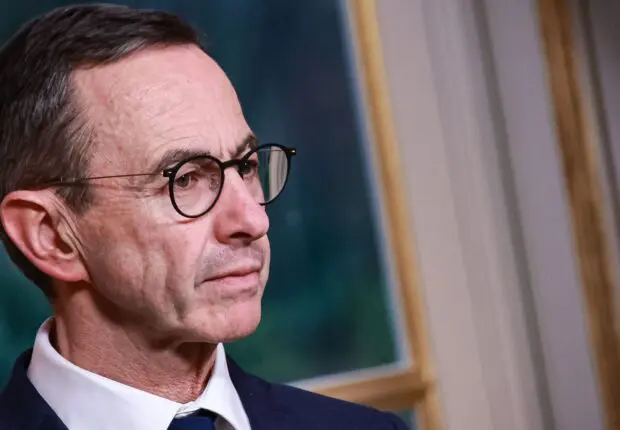 Retailleau relance la crise diplomatique : 40 hauts responsables algériens ciblés par Paris