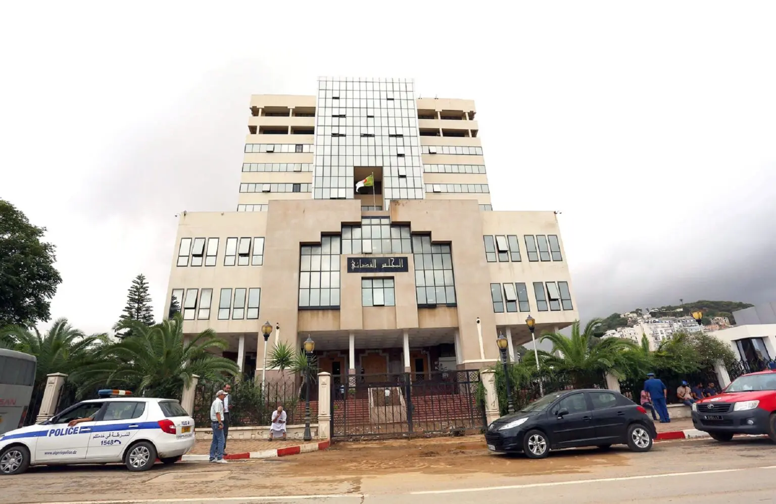 Affaire ANEP et ANALJ : Khomri et 90 accusés devant le juge