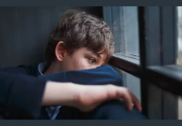 Quand l’excellence dérange : le harcèlement choquant contre le deuxième meilleur élève d’Algérie