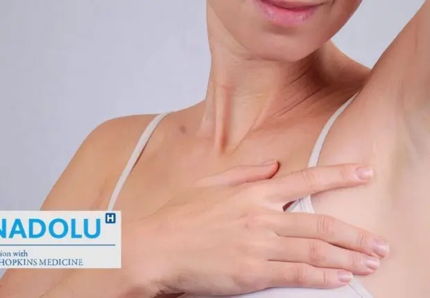 Boule sous l’aisselle : quand s’inquiéter ? Symptômes, tests et traitement