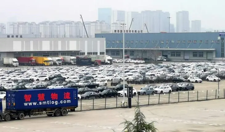 Aire de stockage des automobiles dans le port sec de Xi'an