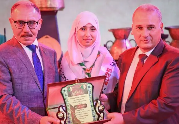 VIDÉO – Cortège, youyous… Souk Ahras célèbre Rawnak Zani dans une fête grandiose