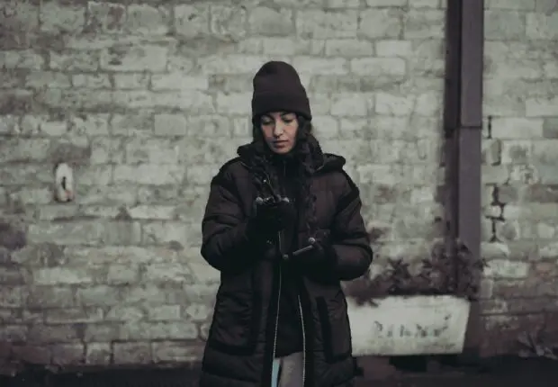 Du digital à l’audiovisuel : Yasmine Rouar, la productrice franco-algérienne qui bouscule les codes