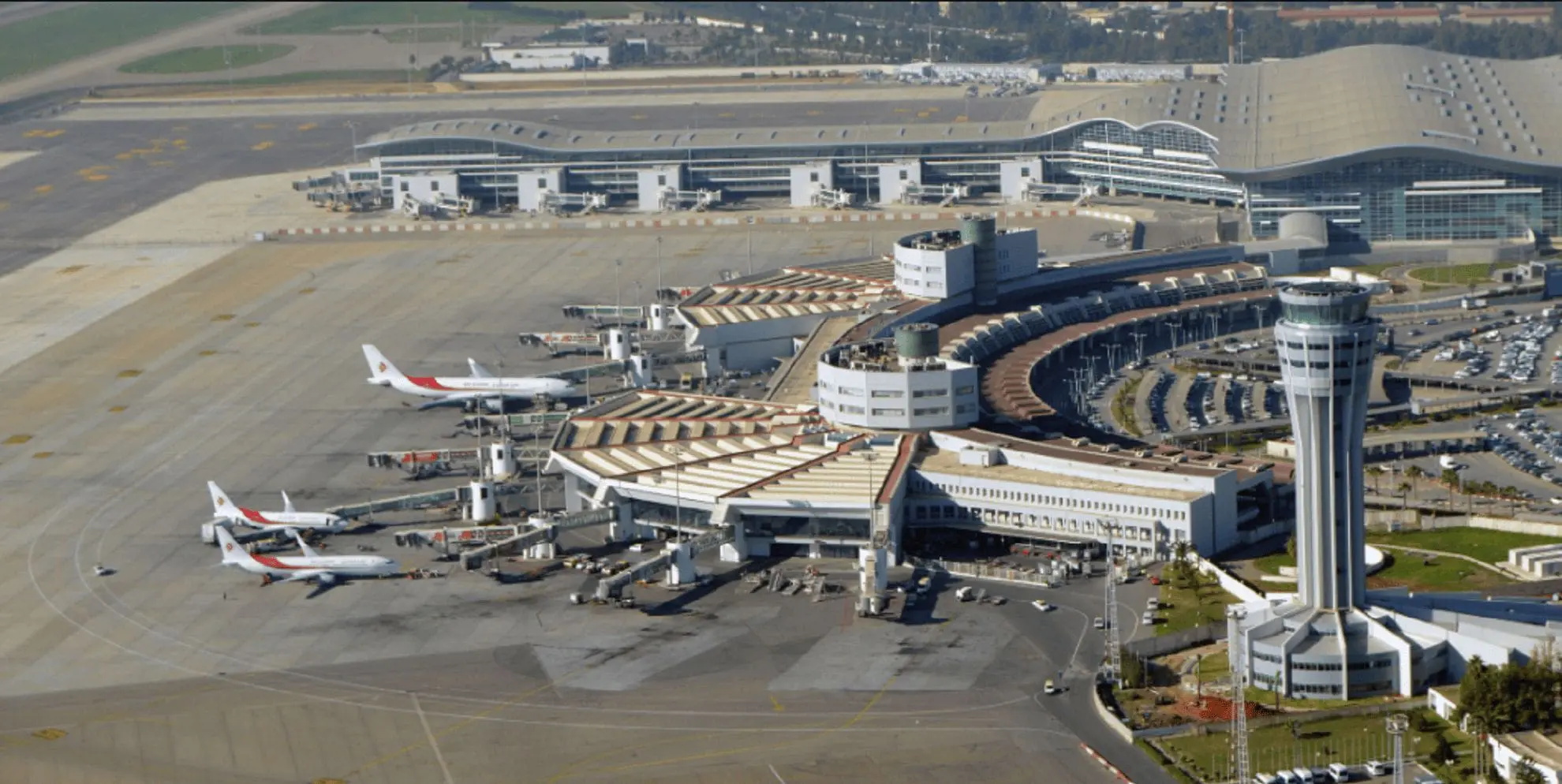 Des postes à pourvoir à l’aéroport d’Alger : la SGSIA recrute, qui peut postuler ?