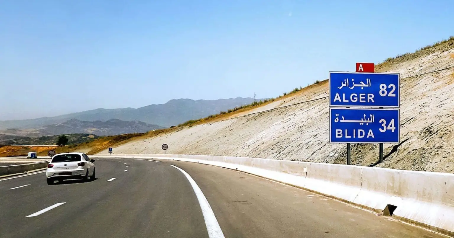 Rouler par 40° en Algérie : Quels sont les risques pour votre voiture et votre santé ?