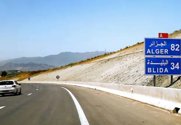 Rouler par 40° en Algérie : Quels sont les risques pour votre voiture et votre santé ?