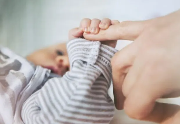 Congé maternité : le ministère du Travail annonce une bonne nouvelle aux mères salariées