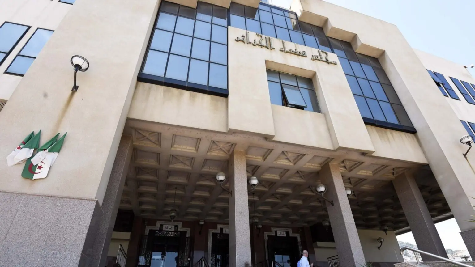 Procès Neghza, Sahli et Hamadi : condamnation largement réduite en appel