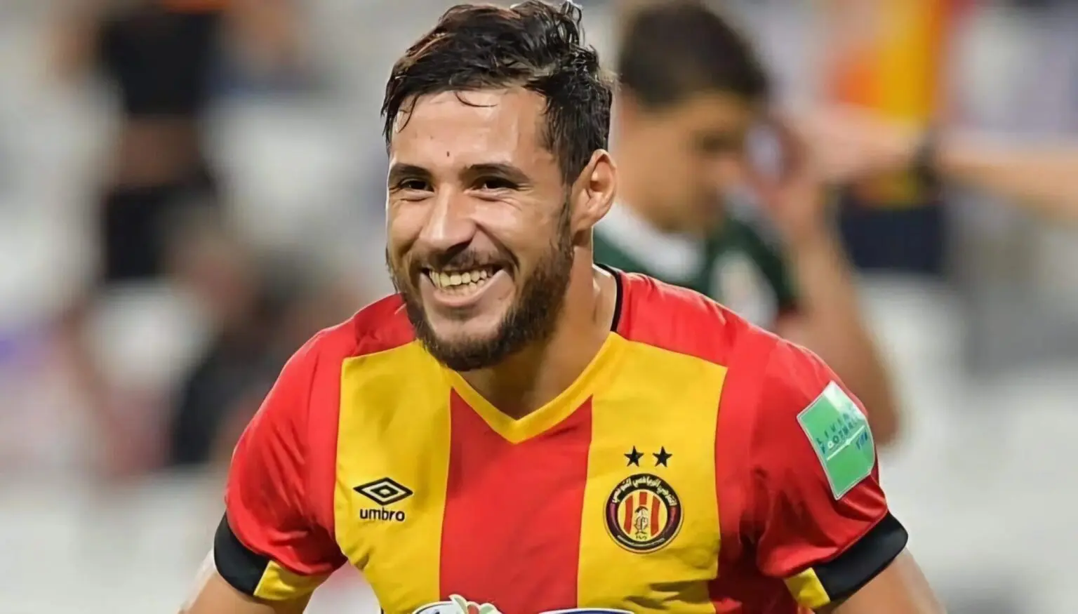 Youcef Belaïli arrêté à l’aéroport en France (vidéo)