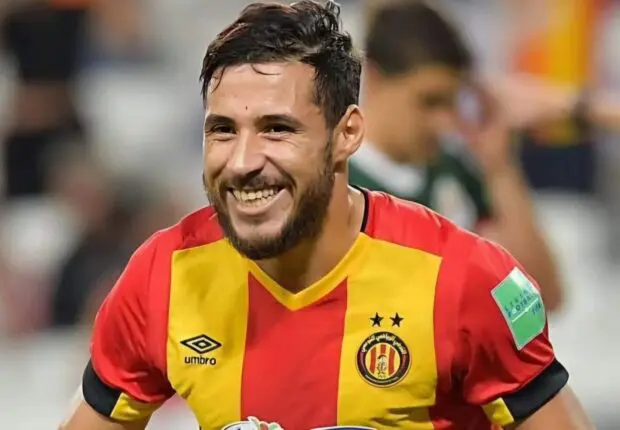 Youcef Belaïli arrêté à l’aéroport en France (vidéo)