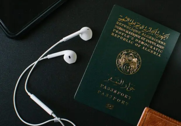 France : un Algérien paie 10 000 € pour de faux papiers portugais et finit devant la justice