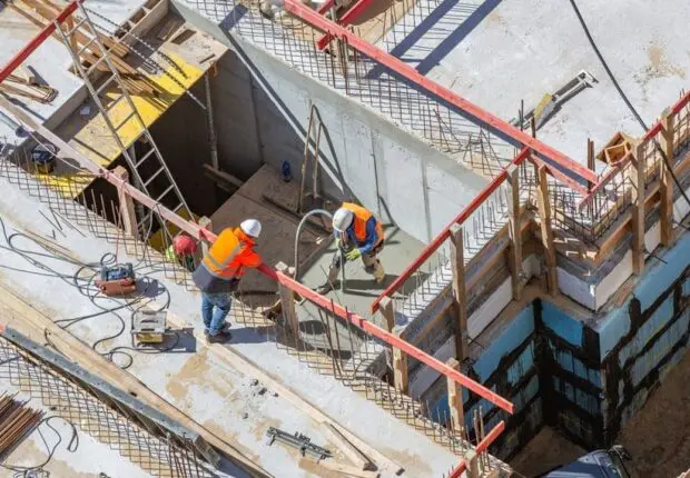 Permis de construire en Algérie : l’État s’attaque au chaos architectural